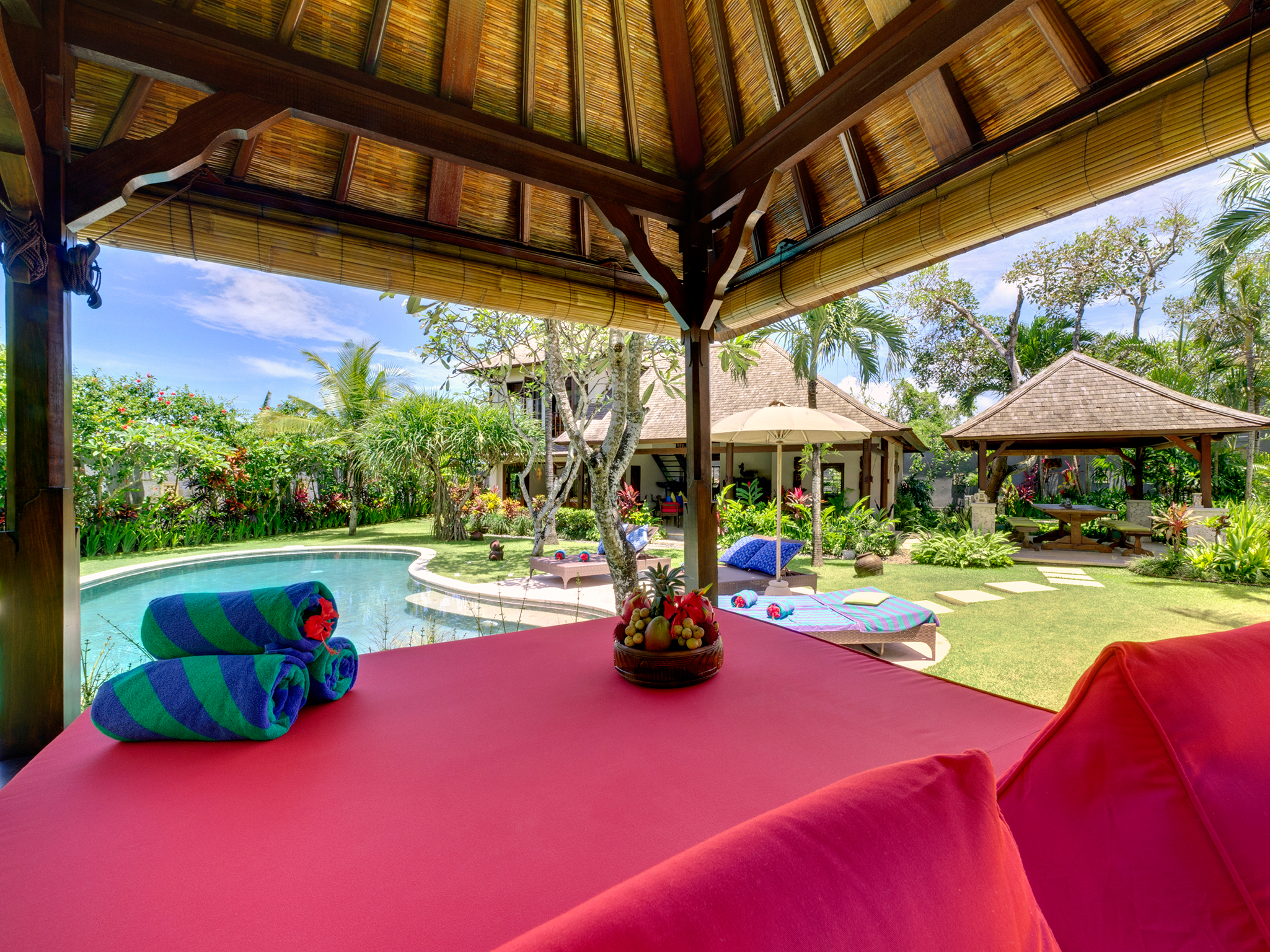 3. Villa Kakatua - Garden bale and pool - Villa Kakatua, Canggu, Bali